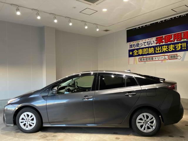 トヨタ プリウス 26枚目