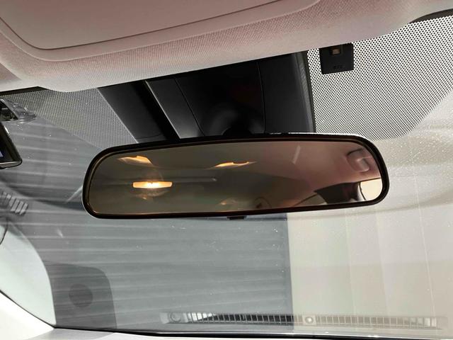 トヨタ プリウス 42枚目