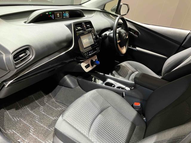 トヨタ プリウス 49枚目