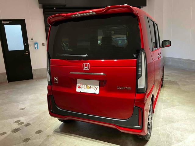 ホンダ N-BOXカスタム 13枚目