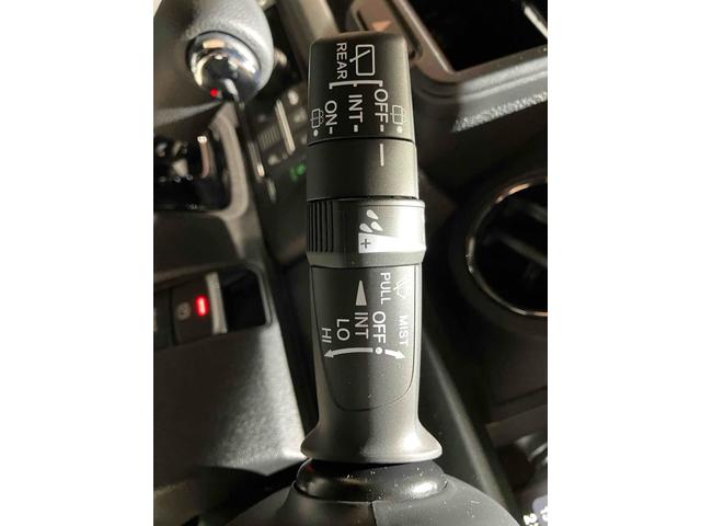 ホンダ N-BOXカスタム 24枚目