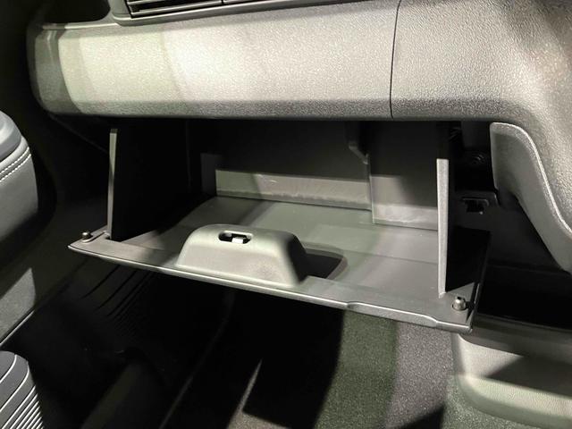 ホンダ N-BOXカスタム 31枚目