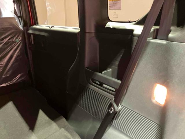 ホンダ N-BOXカスタム 37枚目