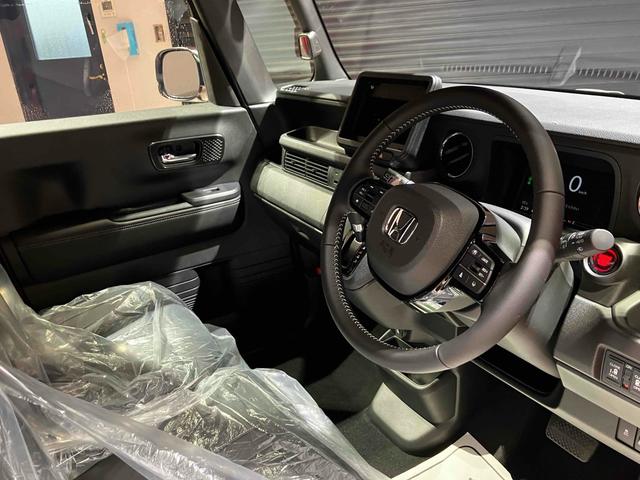 ホンダ N-BOXカスタム 52枚目