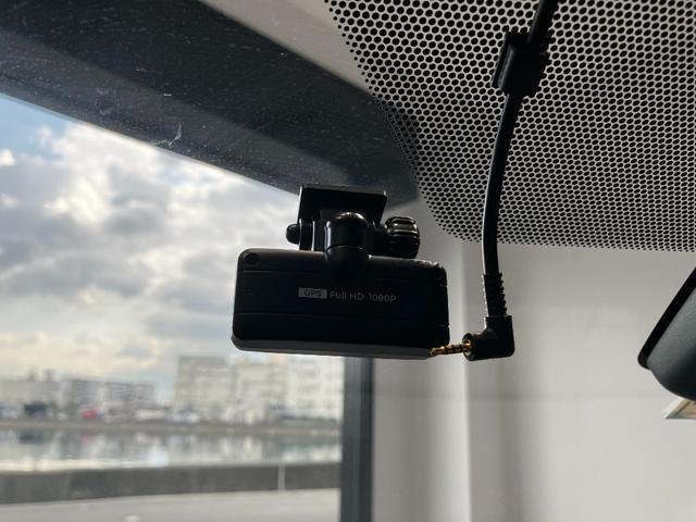 トヨタ プリウス 6枚目