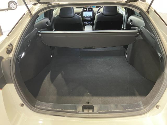 トヨタ プリウス 24枚目