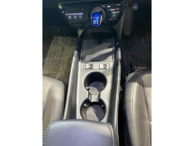 トヨタ プリウス 28枚目