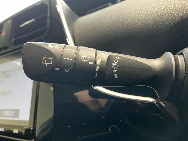 トヨタ プリウス 32枚目