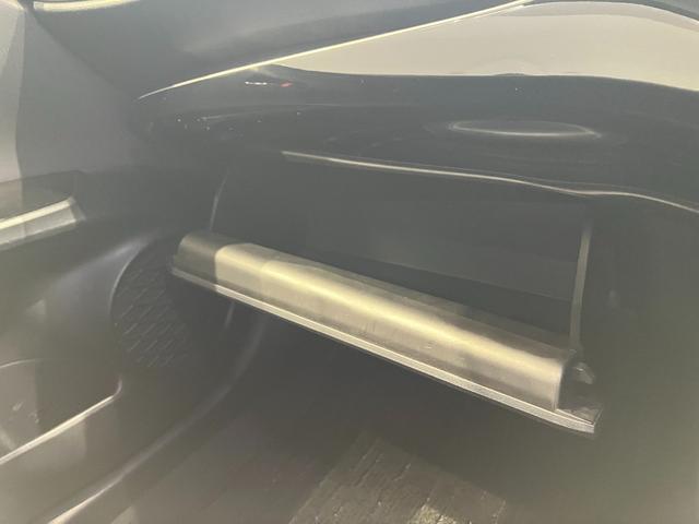 トヨタ プリウス 43枚目