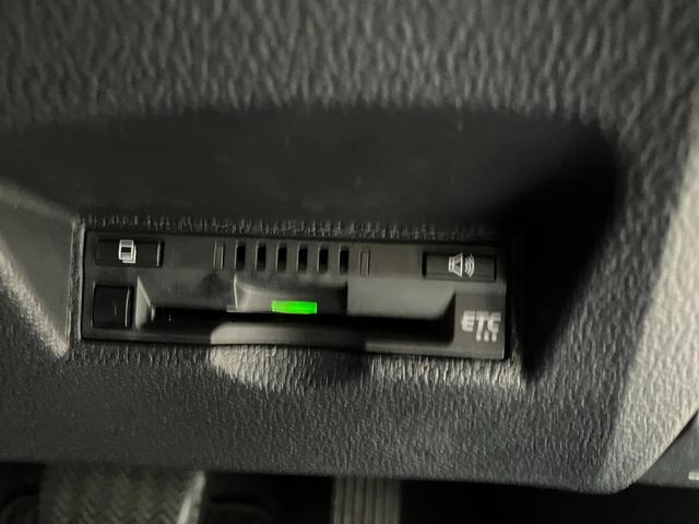 トヨタ プリウス 8枚目