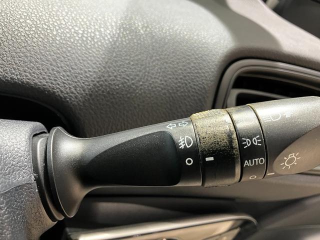 トヨタ プリウス 31枚目