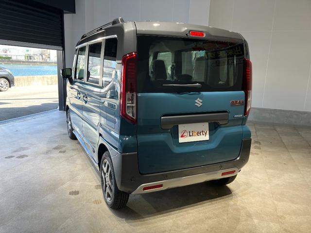 スペーシアギア ハイブリッドＸＺ　届出済未使用車　両側電動スライドドア　クリアランスソナー　オートクルーズコントロール　レーンアシスト　衝突被害軽減システム　オートライト　ＬＥＤヘッドランプ　ヘッドライトウォッシャー　スマートキー（10枚目）