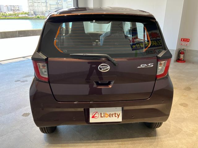 ミライース Ｌ　ＳＡＩＩＩ　届出済未使用車　クリアランスソナー　衝突被害軽減システム　オートマチックハイビーム　オートライト　キーレスエントリー　アイドリングストップ　ＣＶＴ　盗難防止システム　ＡＢＳ　ＥＳＣ　衝突安全ボディ（11枚目）