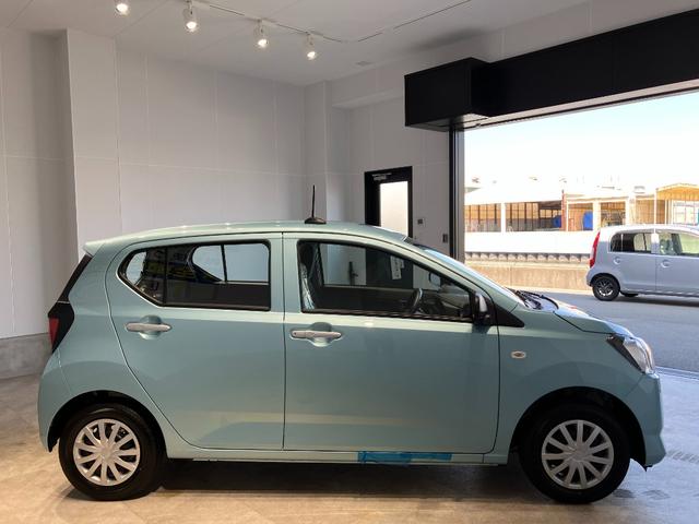 ミライース Ｌ　ＳＡＩＩＩ　届出済未使用車　クリアランスソナー　衝突被害軽減システム　オートマチックハイビーム　オートライト　キーレスエントリー　アイドリングストップ　ＣＶＴ　盗難防止システム　ＡＢＳ　ＥＳＣ　衝突安全ボディ（8枚目）