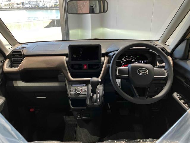 ムーヴ Ｘ　届出済未使用車　片側電動スライドドア　クリアランスソナー　衝突被害軽減システム　オートライト　スマートキー　アイドリングストップ　電動格納ミラー　ベンチシート　ＣＶＴ　ＥＳＣ（8枚目）