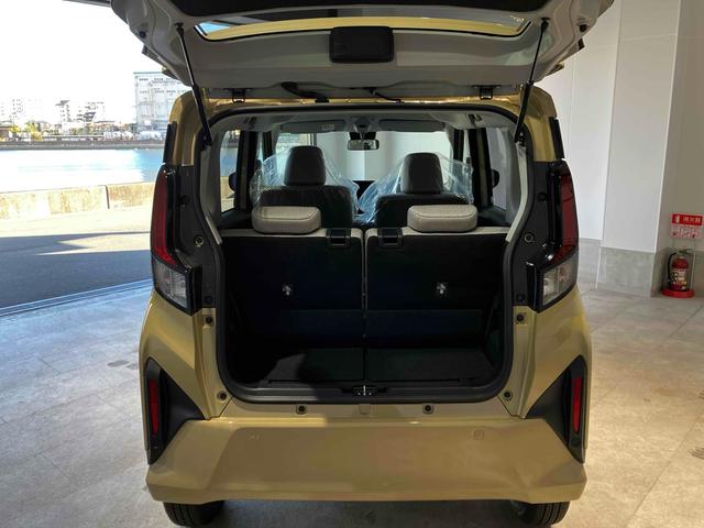 ムーヴ Ｘ　届出済未使用車　片側電動スライドドア　クリアランスソナー　衝突被害軽減システム　オートライト　スマートキー　アイドリングストップ　電動格納ミラー　ベンチシート　ＣＶＴ　ＥＳＣ（27枚目）