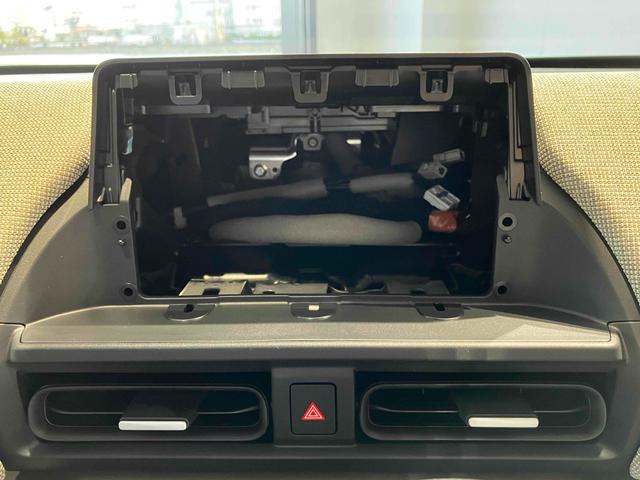 フリード エアー　登録済未使用車　禁煙車　クリアランスソナー　クルーズコントロール　レーンアシスト　衝突被害軽減システム　両側電動スライドドア　オートライト　ＬＥＤヘッドランプ　スマートキー　電動格納ミラー（36枚目）