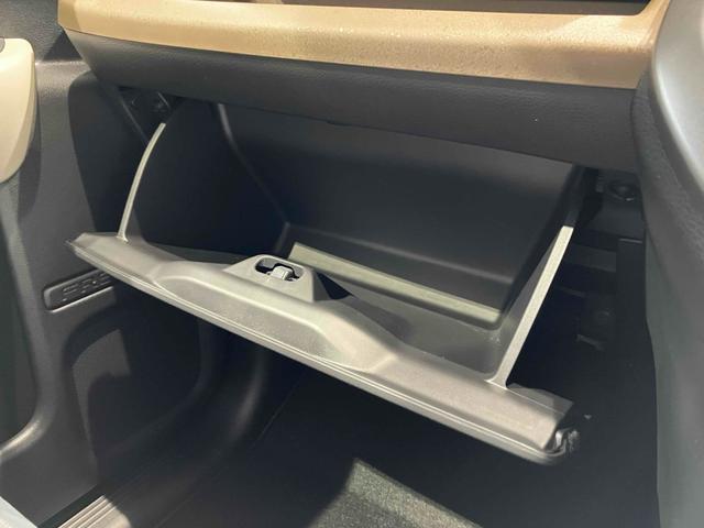 フリード エアー　登録済未使用車　禁煙車　クリアランスソナー　クルーズコントロール　レーンアシスト　衝突被害軽減システム　両側電動スライドドア　オートライト　ＬＥＤヘッドランプ　スマートキー　電動格納ミラー（38枚目）