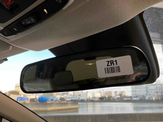 フリード エアー　登録済未使用車　禁煙車　クリアランスソナー　クルーズコントロール　レーンアシスト　衝突被害軽減システム　両側電動スライドドア　オートライト　ＬＥＤヘッドランプ　スマートキー　電動格納ミラー（40枚目）