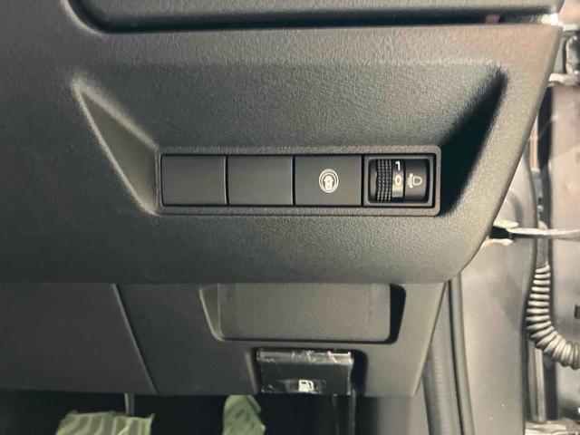 ノート Ｓ　ＥＴＣ　バックカメラ　ナビ　クリアランスソナー　衝突被害軽減システム　オートマチックハイビーム　オートライト　スマートキー　電動格納ミラー　ＣＶＴ　盗難防止システム　衝突安全ボディ（12枚目）