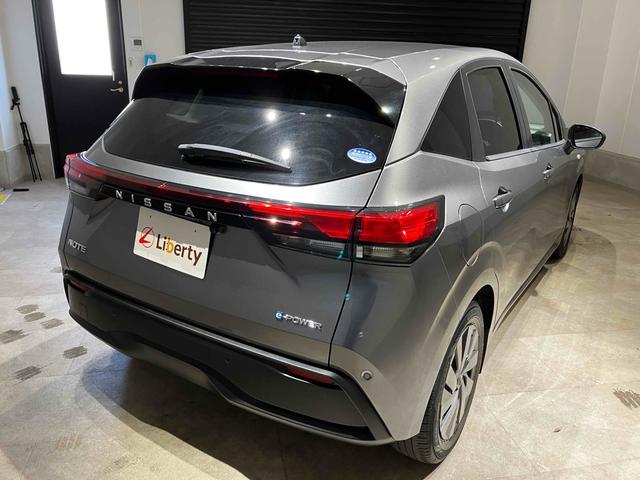 ノート Ｓ　ＥＴＣ　バックカメラ　ナビ　クリアランスソナー　衝突被害軽減システム　オートマチックハイビーム　オートライト　スマートキー　電動格納ミラー　ＣＶＴ　盗難防止システム　衝突安全ボディ（18枚目）