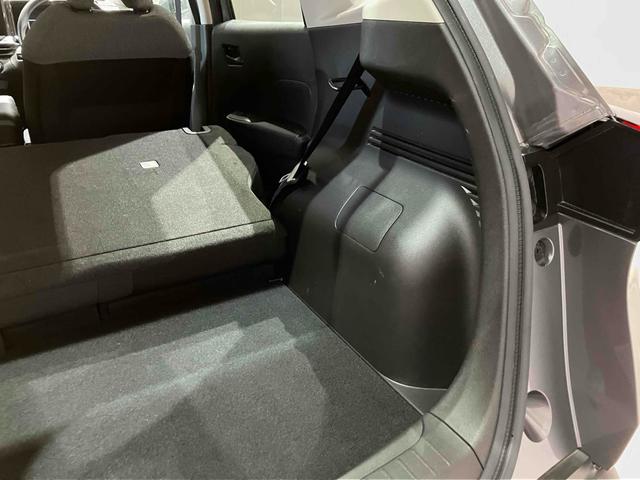 ノート Ｓ　ＥＴＣ　バックカメラ　ナビ　クリアランスソナー　衝突被害軽減システム　オートマチックハイビーム　オートライト　スマートキー　電動格納ミラー　ＣＶＴ　盗難防止システム　衝突安全ボディ（34枚目）