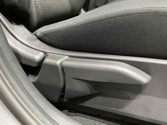 ノート Ｓ　ＥＴＣ　バックカメラ　ナビ　クリアランスソナー　衝突被害軽減システム　オートマチックハイビーム　オートライト　スマートキー　電動格納ミラー　ＣＶＴ　盗難防止システム　衝突安全ボディ（44枚目）