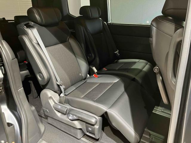 ステップワゴン スパーダ　バックカメラ　クリアランスソナー　オートクルーズコントロール　レーンアシスト　衝突被害軽減システム　両側電動スライドドア　オートライト　ＬＥＤヘッドランプ　スマートキー　電動格納ミラー　シートヒーター（32枚目）