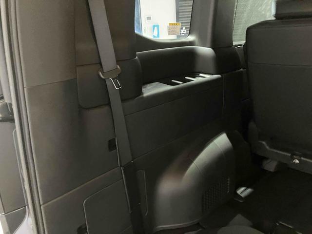 ステップワゴン スパーダ　バックカメラ　クリアランスソナー　オートクルーズコントロール　レーンアシスト　衝突被害軽減システム　両側電動スライドドア　オートライト　ＬＥＤヘッドランプ　スマートキー　電動格納ミラー　シートヒーター（34枚目）