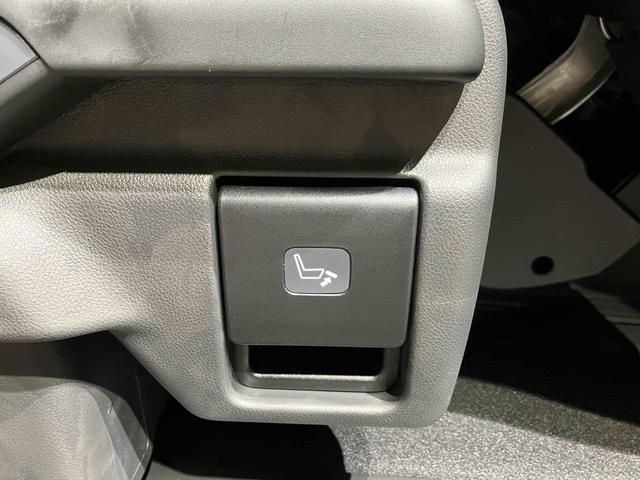 ステップワゴン スパーダ　バックカメラ　クリアランスソナー　オートクルーズコントロール　レーンアシスト　衝突被害軽減システム　両側電動スライドドア　オートライト　ＬＥＤヘッドランプ　スマートキー　電動格納ミラー　シートヒーター（36枚目）