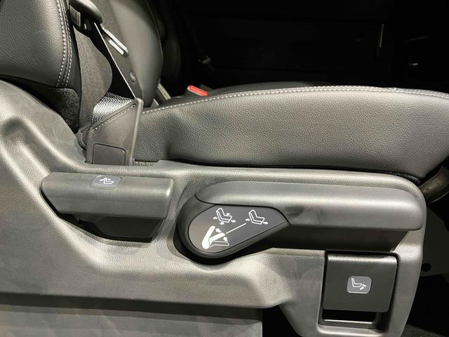 ステップワゴン スパーダ　バックカメラ　クリアランスソナー　オートクルーズコントロール　レーンアシスト　衝突被害軽減システム　両側電動スライドドア　オートライト　ＬＥＤヘッドランプ　スマートキー　電動格納ミラー　シートヒーター（37枚目）