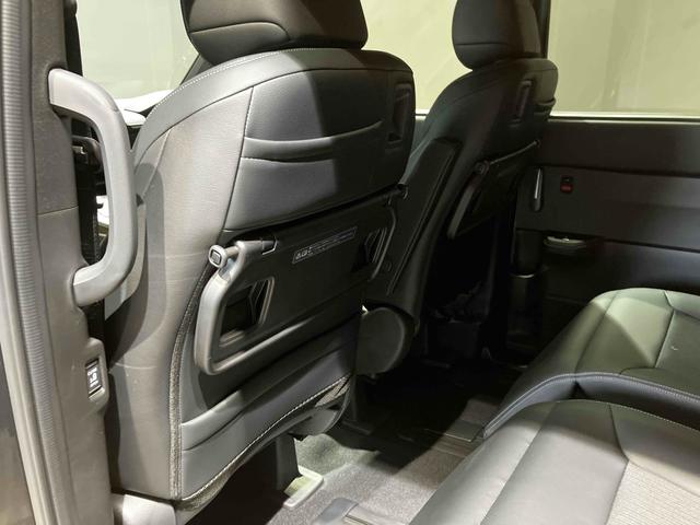 ステップワゴン スパーダ　バックカメラ　クリアランスソナー　オートクルーズコントロール　レーンアシスト　衝突被害軽減システム　両側電動スライドドア　オートライト　ＬＥＤヘッドランプ　スマートキー　電動格納ミラー　シートヒーター（43枚目）