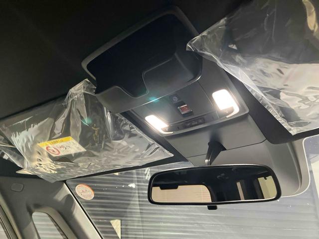 ステップワゴン スパーダ　バックカメラ　クリアランスソナー　オートクルーズコントロール　レーンアシスト　衝突被害軽減システム　両側電動スライドドア　オートライト　ＬＥＤヘッドランプ　スマートキー　電動格納ミラー　シートヒーター（58枚目）