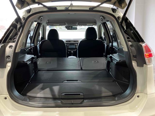 エクストレイル ２０Ｘｔｔ　エマージェンシーブレーキパッケージ　４ＷＤ　ＥＴＣ　全周囲カメラ　クリアランスソナー　オートクルーズコントロール　衝突被害軽減システム　ナビ　ＴＶ　オートライト　ＬＥＤヘッドランプ　電動リアゲート　アルミホイール　スマートキー（22枚目）