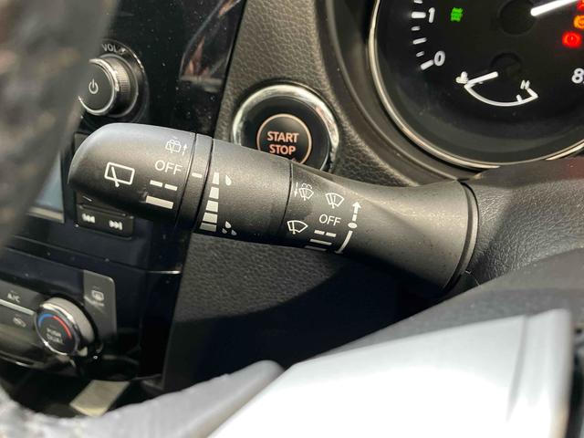 エクストレイル ２０Ｘｔｔ　エマージェンシーブレーキパッケージ　４ＷＤ　ＥＴＣ　全周囲カメラ　クリアランスソナー　オートクルーズコントロール　衝突被害軽減システム　ナビ　ＴＶ　オートライト　ＬＥＤヘッドランプ　電動リアゲート　アルミホイール　スマートキー（26枚目）