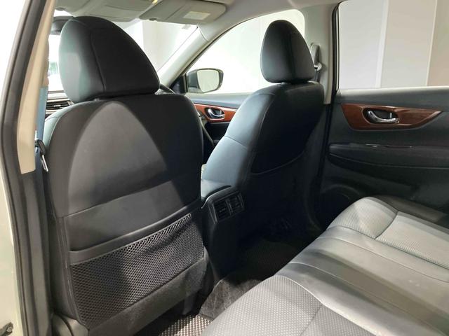 エクストレイル ２０Ｘｔｔ　エマージェンシーブレーキパッケージ　４ＷＤ　ＥＴＣ　全周囲カメラ　クリアランスソナー　オートクルーズコントロール　衝突被害軽減システム　ナビ　ＴＶ　オートライト　ＬＥＤヘッドランプ　電動リアゲート　アルミホイール　スマートキー（44枚目）