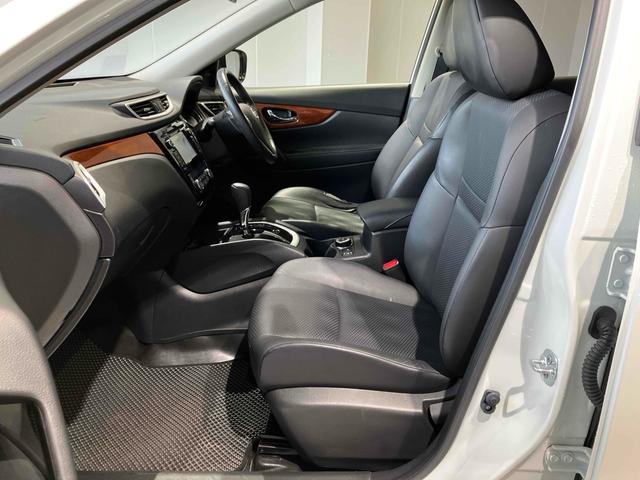 エクストレイル ２０Ｘｔｔ　エマージェンシーブレーキパッケージ　４ＷＤ　ＥＴＣ　全周囲カメラ　クリアランスソナー　オートクルーズコントロール　衝突被害軽減システム　ナビ　ＴＶ　オートライト　ＬＥＤヘッドランプ　電動リアゲート　アルミホイール　スマートキー（46枚目）