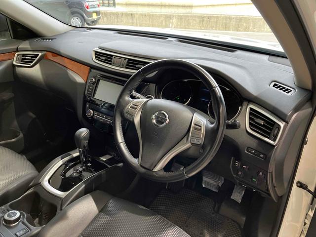 エクストレイル ２０Ｘｔｔ　エマージェンシーブレーキパッケージ　４ＷＤ　ＥＴＣ　全周囲カメラ　クリアランスソナー　オートクルーズコントロール　衝突被害軽減システム　ナビ　ＴＶ　オートライト　ＬＥＤヘッドランプ　電動リアゲート　アルミホイール　スマートキー（47枚目）