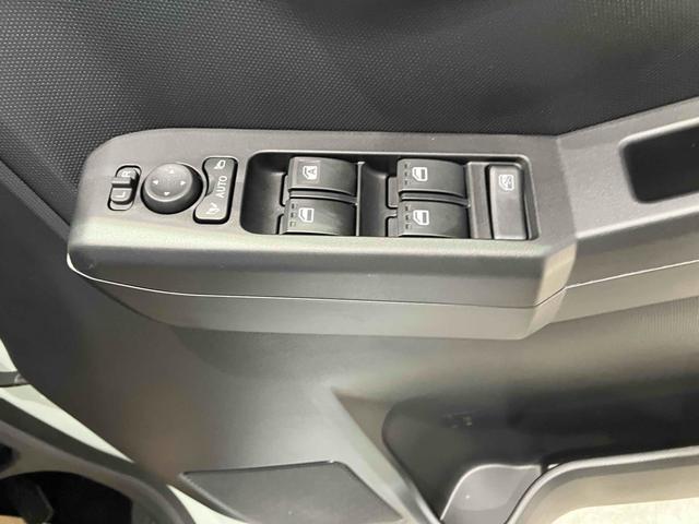 タフト Ｇ　クロムベンチャー　バックカメラ　クリアランスソナー　オートクルーズコントロール　衝突被害軽減システム　オートライト　スマートキー　アイドリングストップ　電動格納ミラー　シートヒーター　サンルーフ　ＣＶＴ　ＡＢＳ　ＥＳＣ（11枚目）