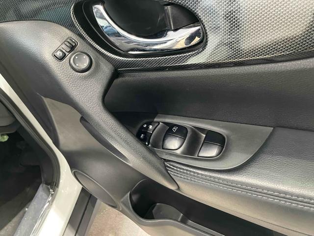 エクストレイル ２０Ｘ　エマージェンシーブレーキパッケージ　ＥＴＣ　バックカメラ　クリアランスソナー　衝突被害軽減システム　オートライト　アルミホイール　スマートキー　アイドリングストップ　電動格納ミラー　シートヒーター　ＣＶＴ　盗難防止システム（10枚目）