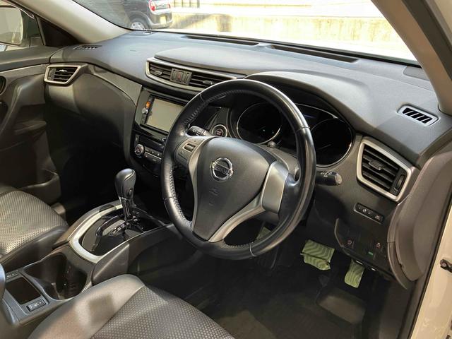 エクストレイル ２０Ｘ　エマージェンシーブレーキパッケージ　ＥＴＣ　バックカメラ　クリアランスソナー　衝突被害軽減システム　オートライト　アルミホイール　スマートキー　アイドリングストップ　電動格納ミラー　シートヒーター　ＣＶＴ　盗難防止システム（41枚目）