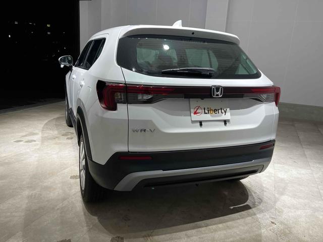 ＷＲ－Ｖ Ｘ　バックカメラ　クリアランスソナー　オートクルーズコントロール　レーンアシスト　衝突被害軽減システム　オートライト　ＬＥＤヘッドランプ　スマートキー　電動格納ミラー　ＣＶＴ　盗難防止システム　ＵＳＢ（20枚目）