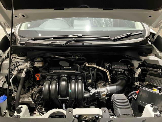 ＷＲ－Ｖ Ｘ　バックカメラ　クリアランスソナー　オートクルーズコントロール　レーンアシスト　衝突被害軽減システム　オートライト　ＬＥＤヘッドランプ　スマートキー　電動格納ミラー　ＣＶＴ　盗難防止システム　ＵＳＢ（22枚目）