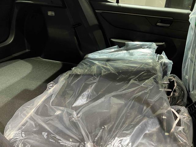 ＷＲ－Ｖ Ｘ　バックカメラ　クリアランスソナー　オートクルーズコントロール　レーンアシスト　衝突被害軽減システム　オートライト　ＬＥＤヘッドランプ　スマートキー　電動格納ミラー　ＣＶＴ　盗難防止システム　ＵＳＢ（34枚目）