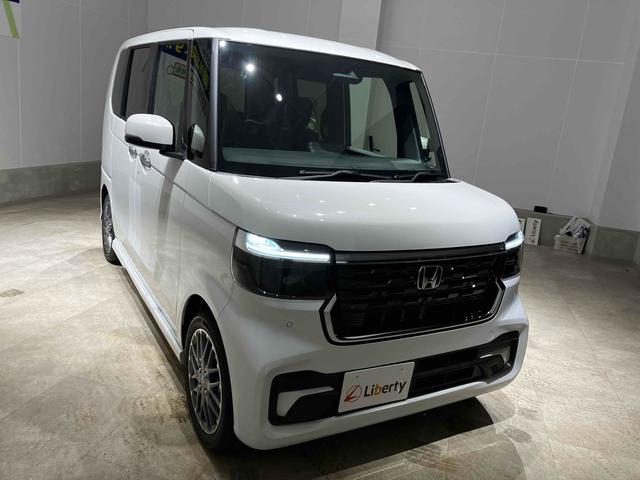 Ｎ－ＢＯＸカスタム ターボ　バックカメラ　両側電動スライドドア　クリアランスソナー　オートクルーズコントロール　レーンアシスト　オートライト　スマートキー　電動格納ミラー　シートヒーター　ＣＶＴ　ＥＳＣ　チップアップシート（14枚目）