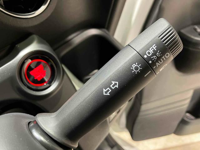 Ｎ－ＢＯＸカスタム ターボ　バックカメラ　両側電動スライドドア　クリアランスソナー　オートクルーズコントロール　レーンアシスト　オートライト　スマートキー　電動格納ミラー　シートヒーター　ＣＶＴ　ＥＳＣ　チップアップシート（46枚目）