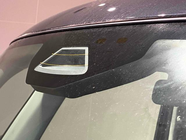 スペーシアカスタム ハイブリッドＸＳ　両側電動スライドドア　クルーズコントロール　純正アルミホイール　後席オットマン　ＬＥＤヘッドライト　レーンアシスト　オートライト　スマートキー　アイドリングストップ　シートヒーター　電子パーキング（17枚目）