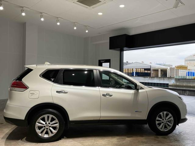 エクストレイル ２０Ｘ　ハイブリッド　エマージェンシーブレーキＰ　４ＷＤ　ドライブレコーダー　ＥＴＣ　バックカメラ　クリアランスソナー　衝突被害軽減システム　オートライト　ＬＥＤヘッドランプ　アルミホイール　スマートキー　シートヒーター　ＣＶＴ　盗難防止システム（24枚目）