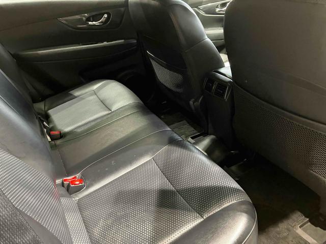 エクストレイル ２０Ｘ　ハイブリッド　エマージェンシーブレーキＰ　４ＷＤ　ドライブレコーダー　ＥＴＣ　バックカメラ　クリアランスソナー　衝突被害軽減システム　オートライト　ＬＥＤヘッドランプ　アルミホイール　スマートキー　シートヒーター　ＣＶＴ　盗難防止システム（34枚目）