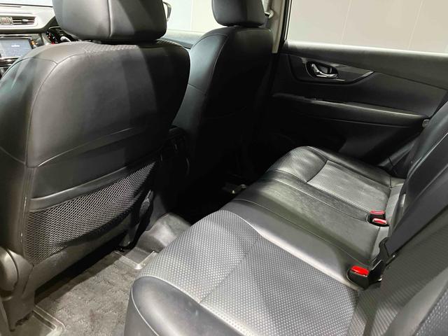 エクストレイル ２０Ｘ　ハイブリッド　エマージェンシーブレーキＰ　４ＷＤ　ドライブレコーダー　ＥＴＣ　バックカメラ　クリアランスソナー　衝突被害軽減システム　オートライト　ＬＥＤヘッドランプ　アルミホイール　スマートキー　シートヒーター　ＣＶＴ　盗難防止システム（36枚目）